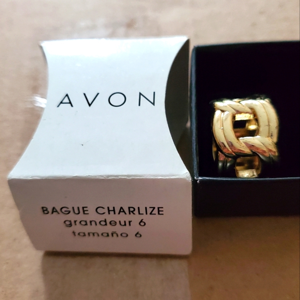 Avon Ring Size 6